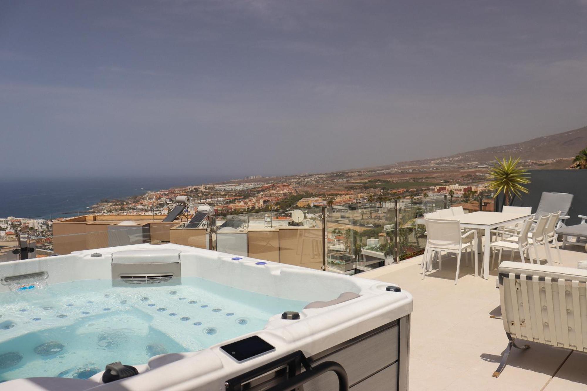 Azure Sky Villa - Panoramic Ocean View, Luxury, San Eugenio Адехе Экстерьер фото