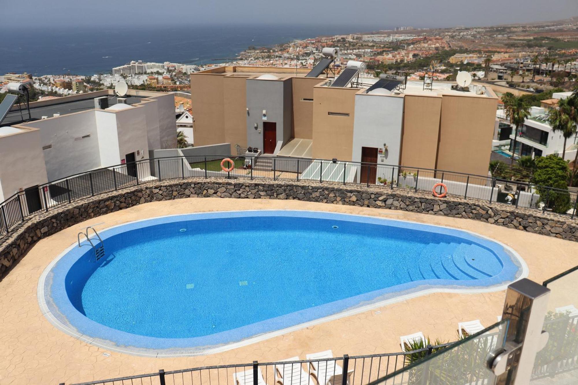 Azure Sky Villa - Panoramic Ocean View, Luxury, San Eugenio Адехе Экстерьер фото